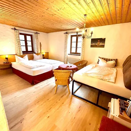 Huberhof Hotell 3*