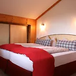 Huberhof 3*