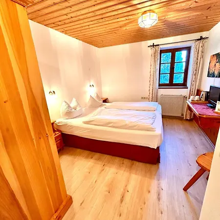 Huberhof Ξενοδοχείο Σβάνγκαου